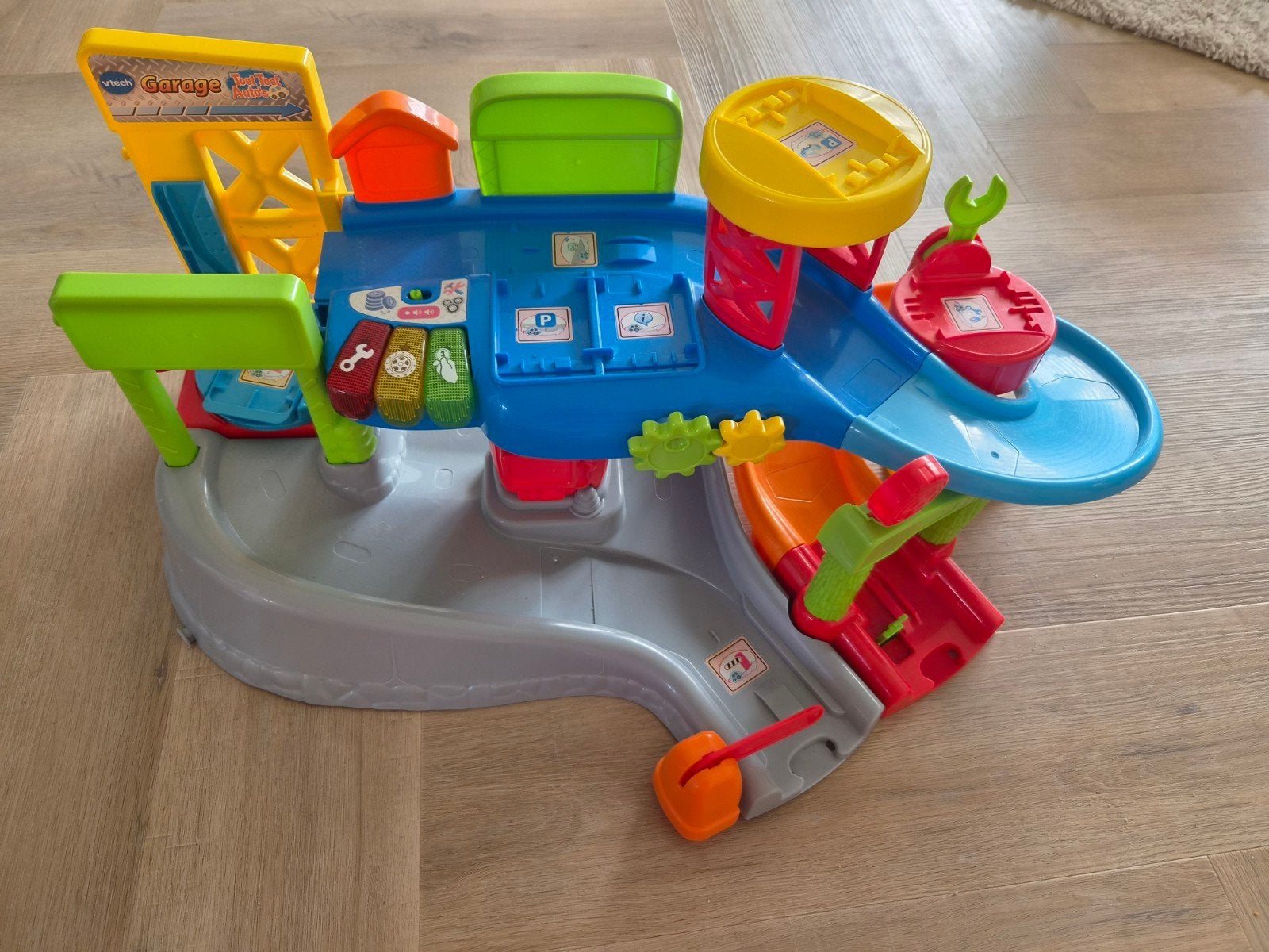 Vtech autogarage, Kinderen en Baby's, Ophalen, Zo goed als nieuw, 2 tot 4 jaar