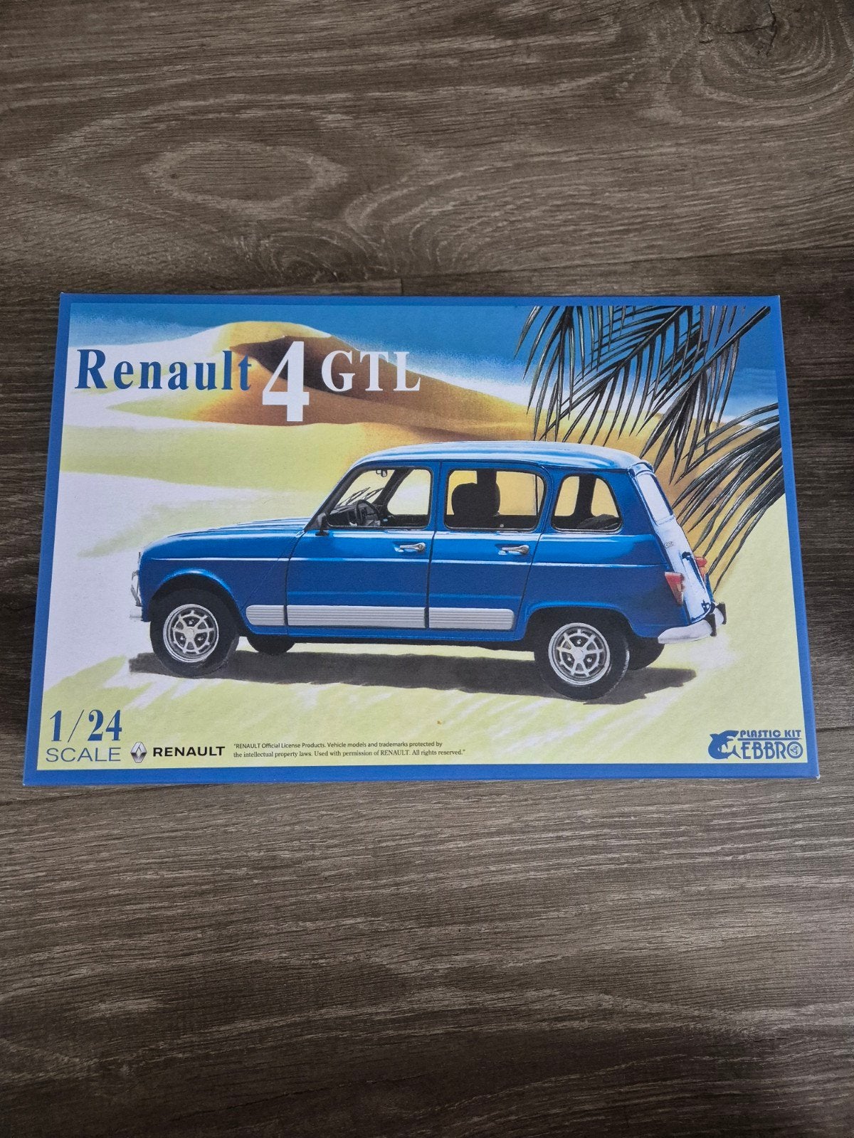 Ebbro Renault 4 GTL, Hobby en Vrije tijd, Modelbouw | Auto's en Voertuigen, Overige merken, Auto, Groter dan 1:32, Nieuw