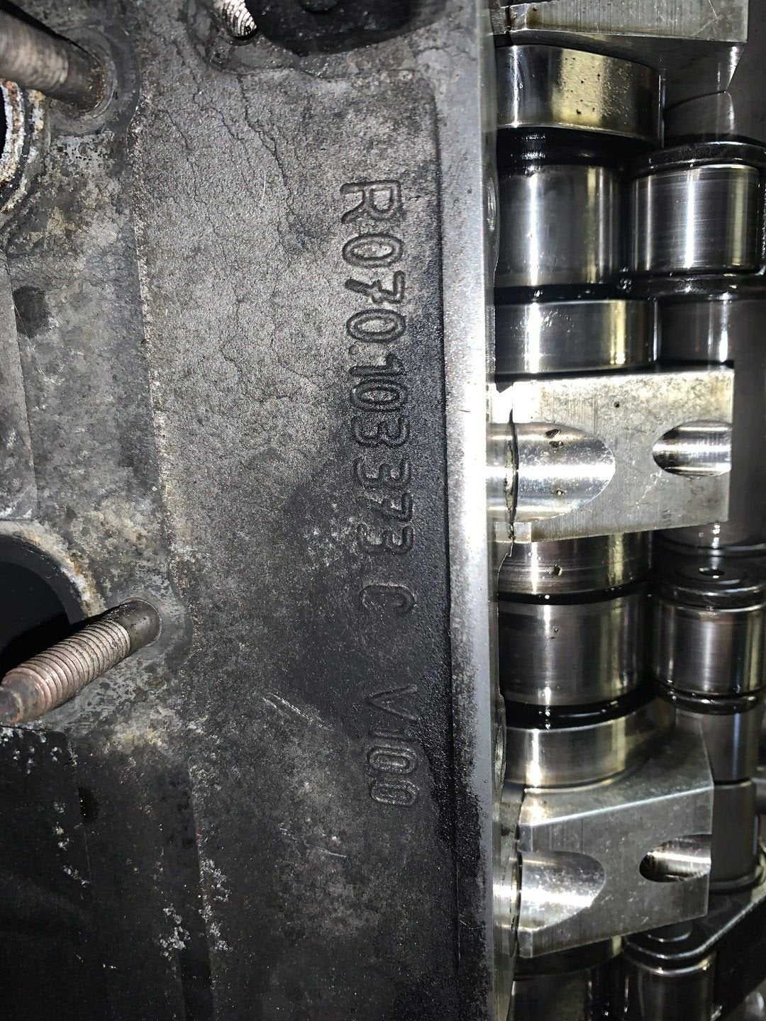 Foto 6 van Volkswagen T5 AXD AXE cilinderkop