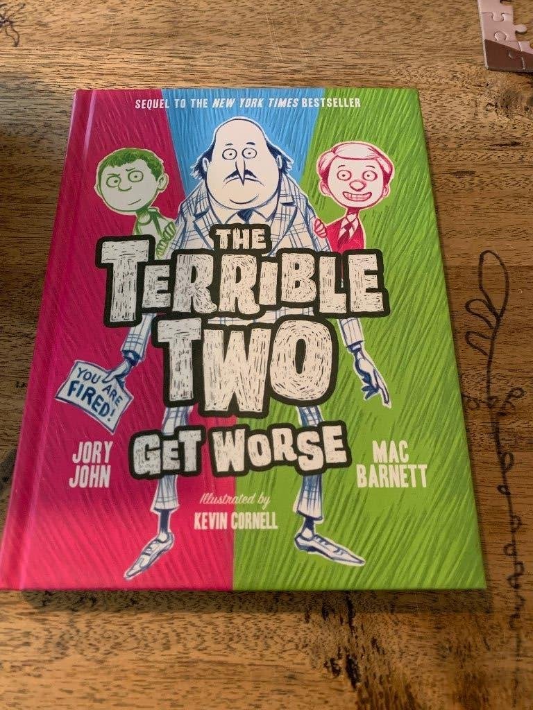 The terrible two get worse (Jory John, Mac Barnett), Ophalen of Verzenden, Zo goed als nieuw, Fictie algemeen