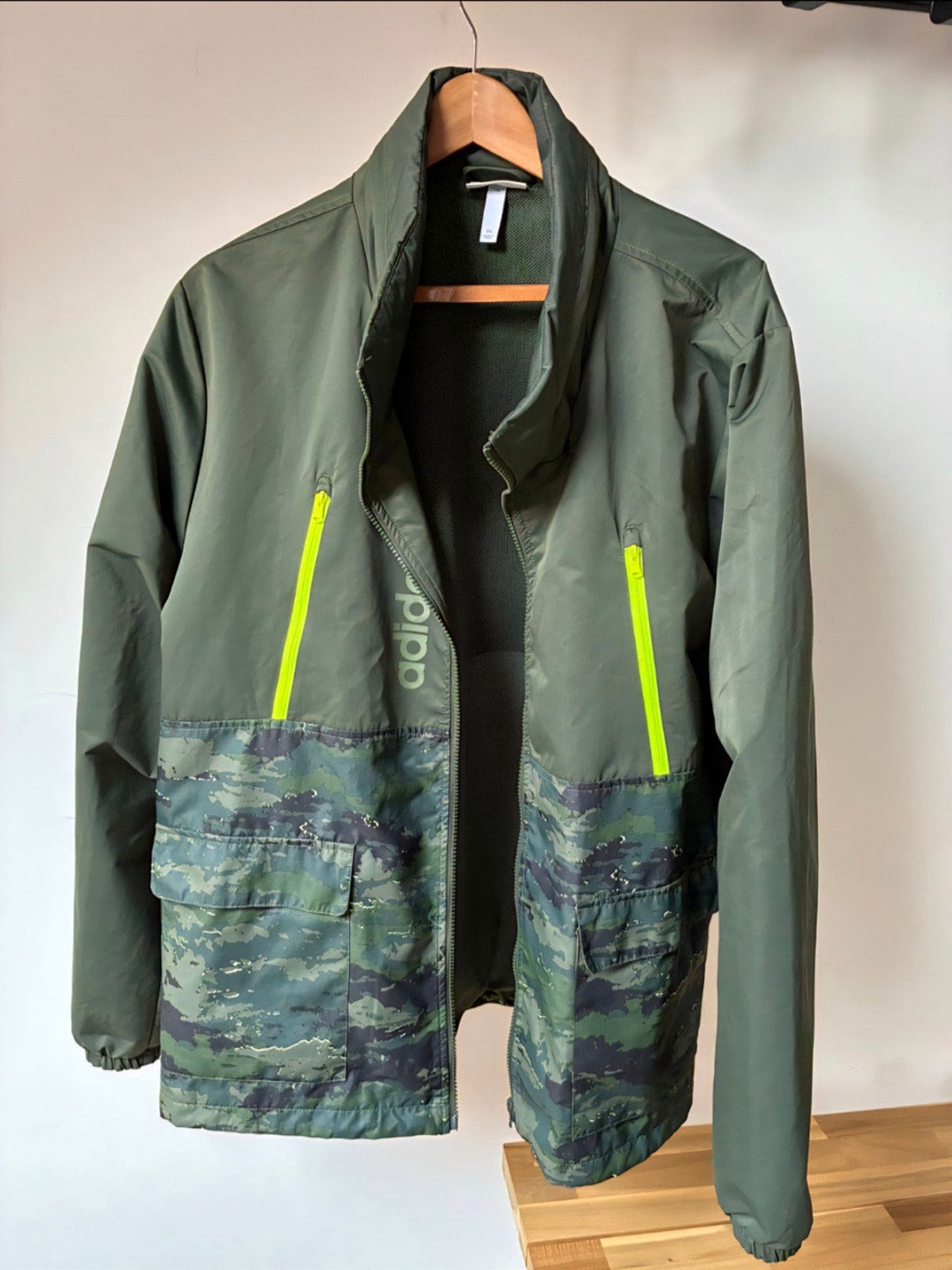 Adidas Neo herenjas met camouflageprint - Maat XXL, Adidas Neo, Maat 52/54 (L), Ophalen of Verzenden, Zo goed als nieuw