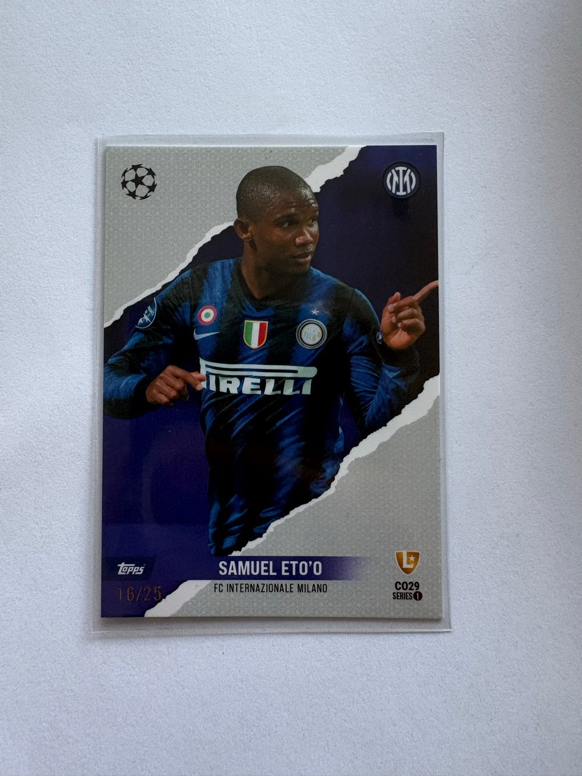 Topps Total Football Samuel Eto'o 16/25 - Near Mint, Verzenden, Zo goed als nieuw, Buitenlandse clubs, Spelerskaart