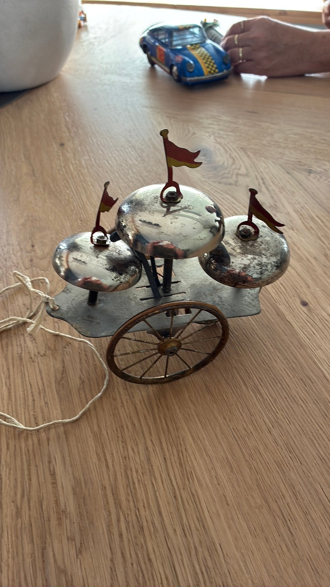 Oude wagen met bellen, Ophalen, Gebruikt