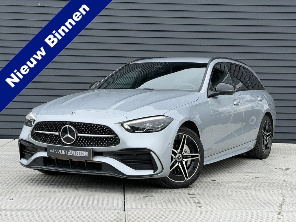 Mercedes-Benz C-Klasse Estate 300 e AMG Line (bj 2023), Auto's, Mercedes-Benz, Automaat, Achterwielaandrijving, 4 cilinders, Met garantie (alle)