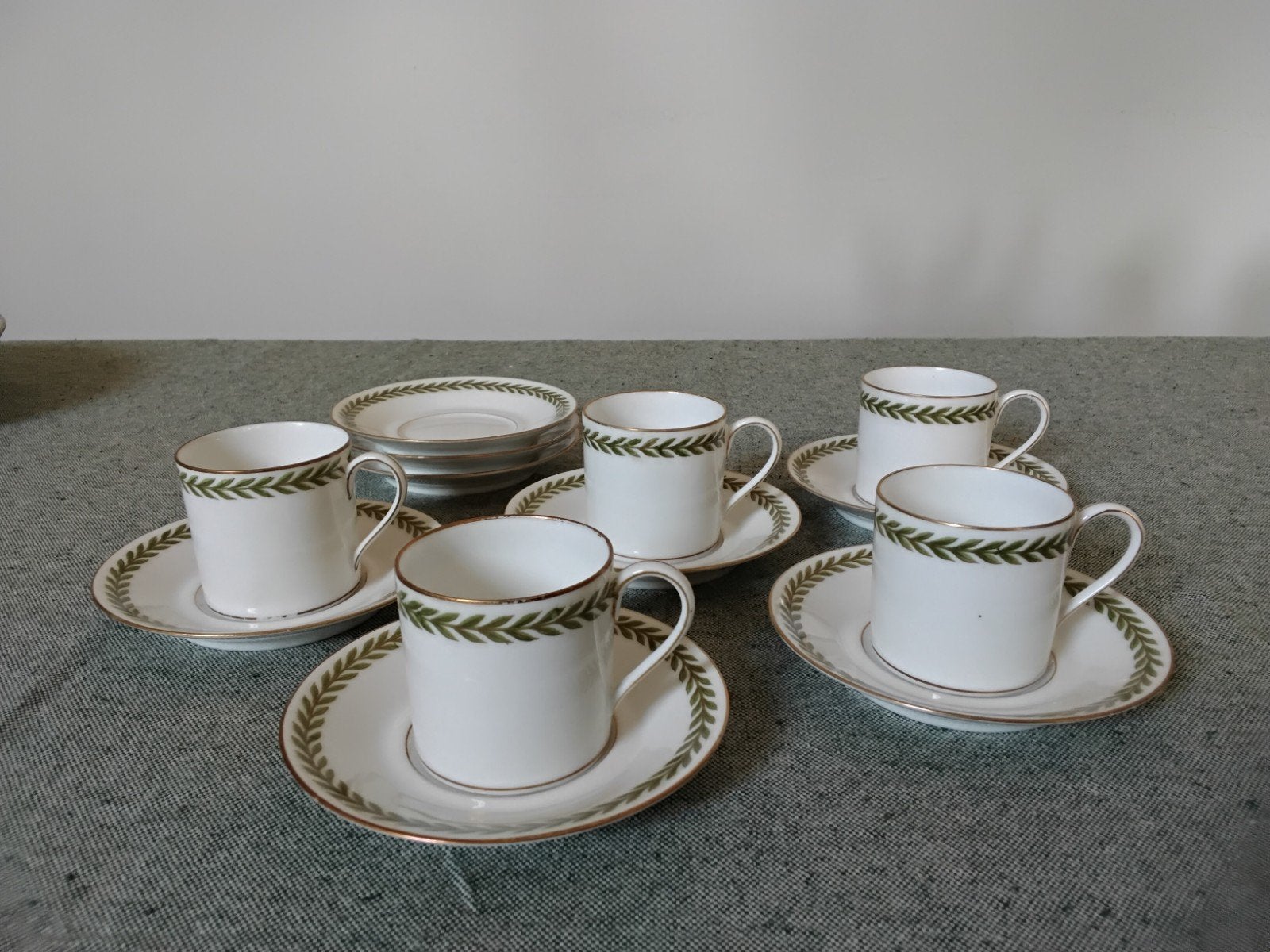 5 espresso kopjes en 8 schoteltjes - C.Ahrenfeldt Limoges, Ophalen of Verzenden