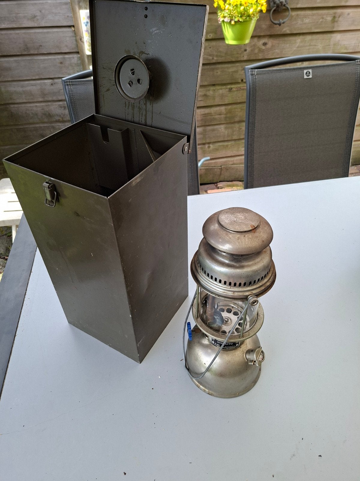 Hipolito H 502 automatic lamp met box. Petroleumvergasser, Antiek en Kunst, Ophalen of Verzenden