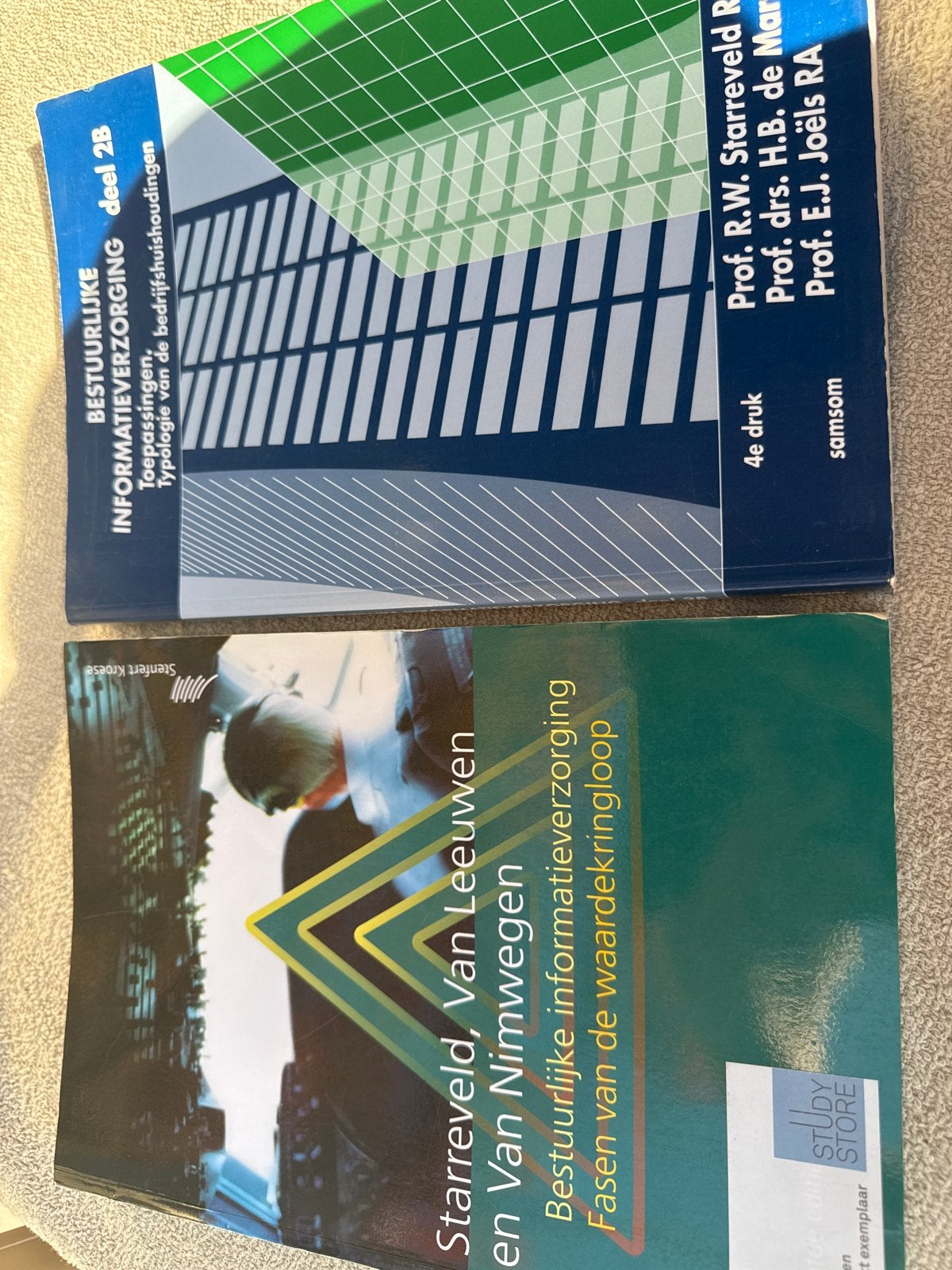 Starreveld: Bestuurlijke Informatieverzorging Boeken, Boeken, Ophalen of Verzenden, Gamma, Gelezen, HBO