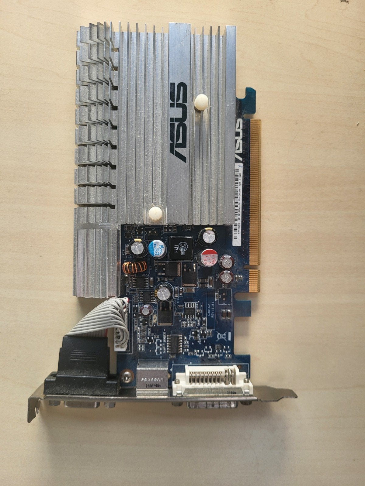 Nvidia Geforce 8400 GS Videokaart - ASUS, Gebruikt, Ophalen of Verzenden, Tv-Out, PCI-Express 1
