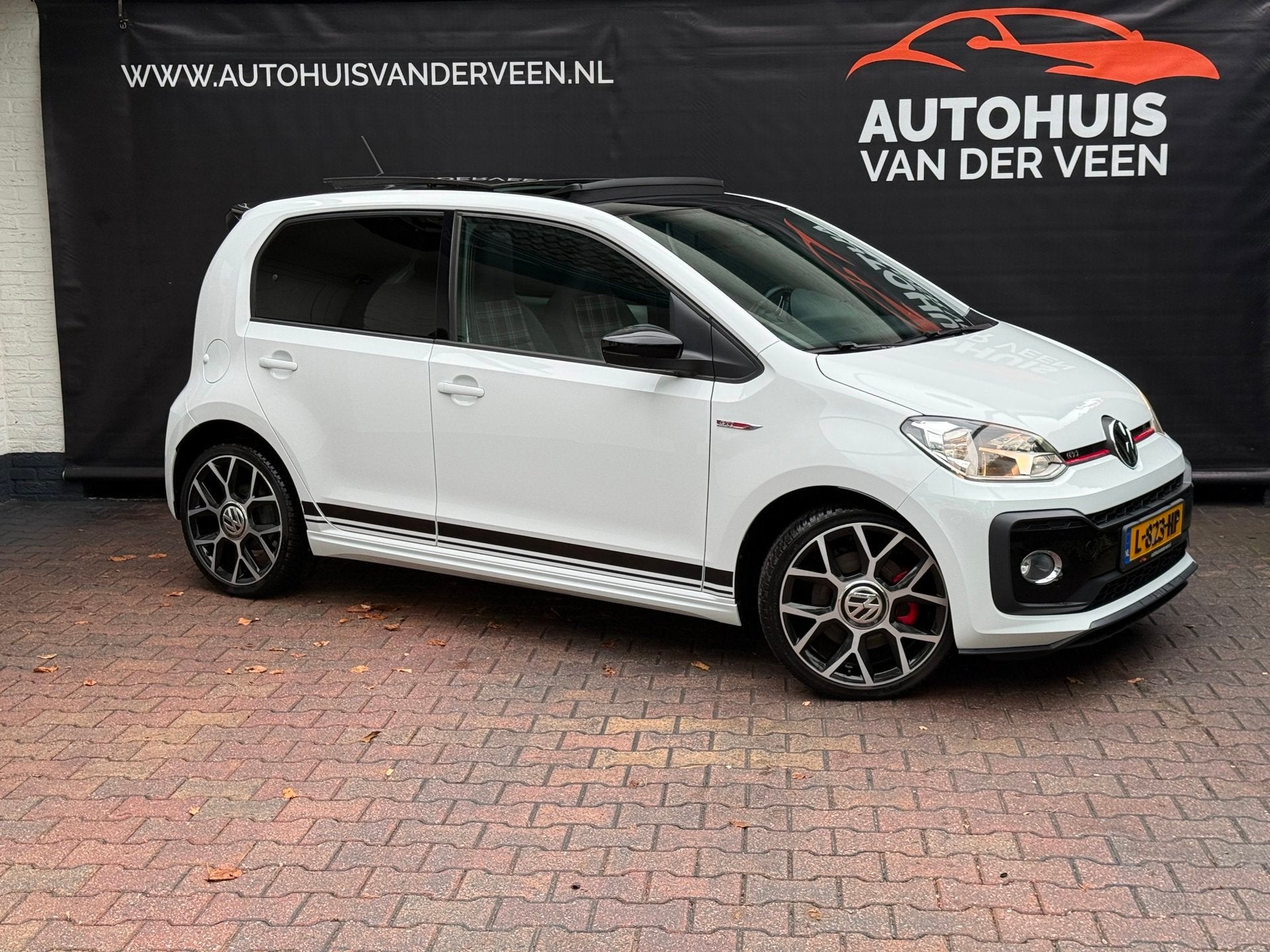 Volkswagen Up! 1.0 TSI GTI Beats/Pano/Clima/Cruise/Camera/DA, Stof, 4 stoelen, 116 pk, Wit