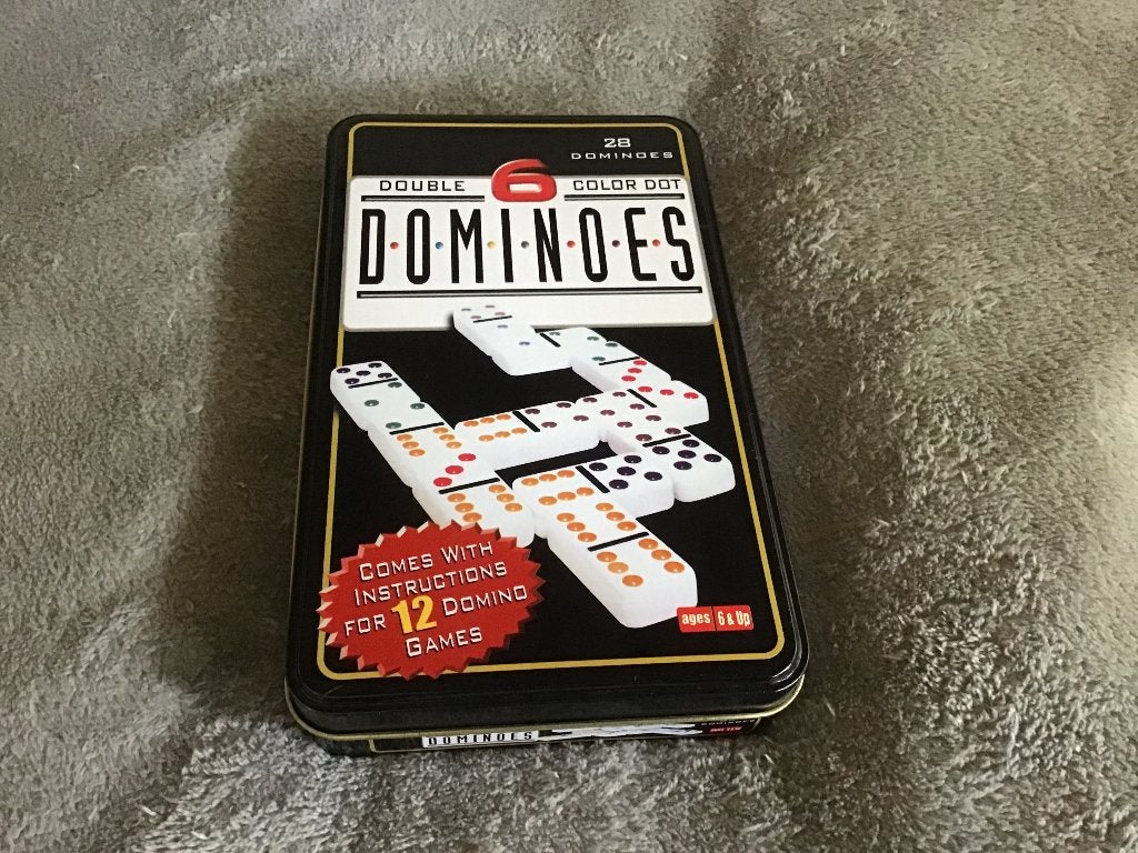 Dominoes double 6 color dot, Hobby en Vrije tijd, Gezelschapsspellen | Bordspellen, Een of twee spelers, Ophalen of Verzenden