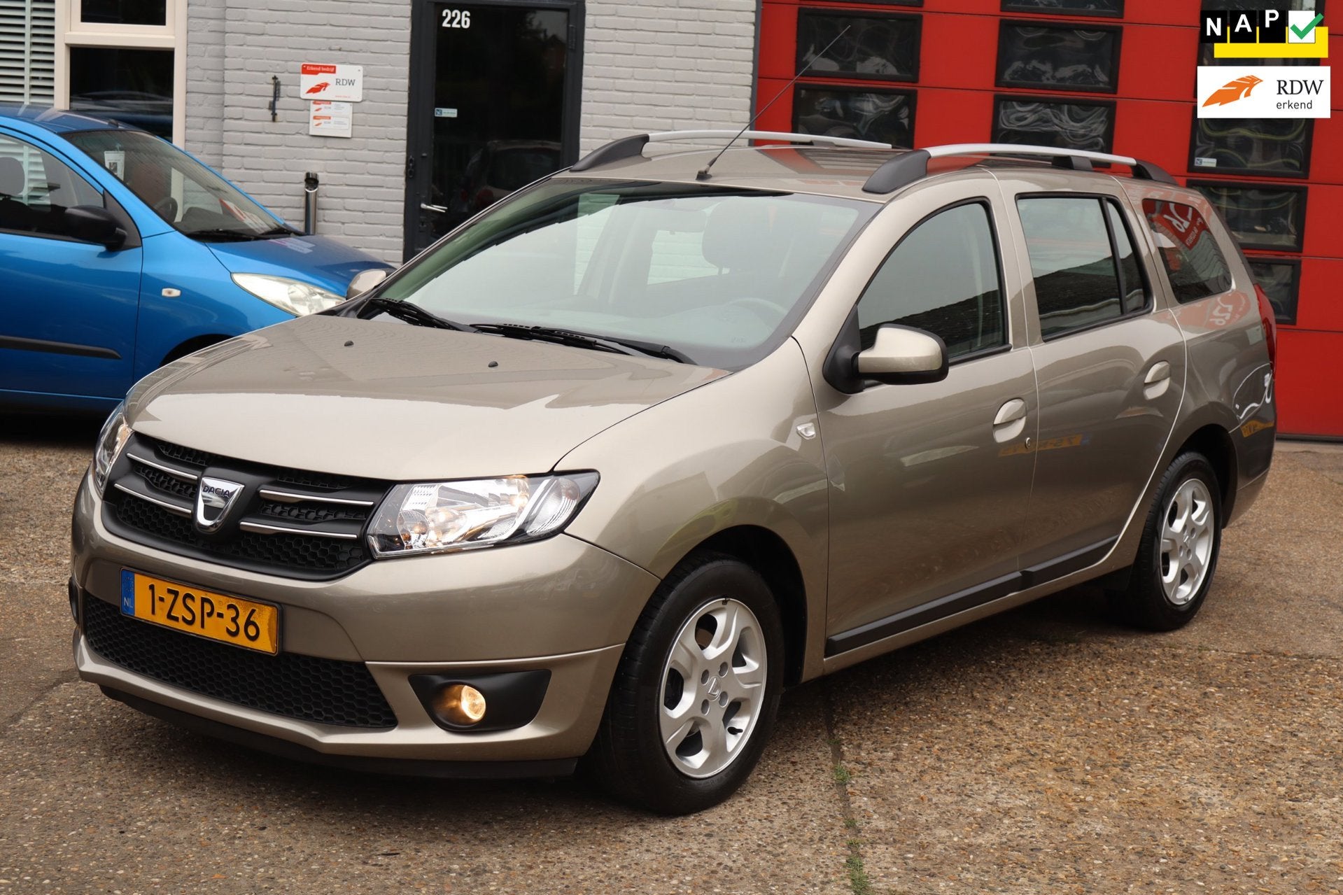 Dacia Logan MCV 0.9 TCe Prestige , NAVI , AIRCO , 99.000 KM, Voorwielaandrijving, Bruin, Origineel Nederlands, Bedrijf