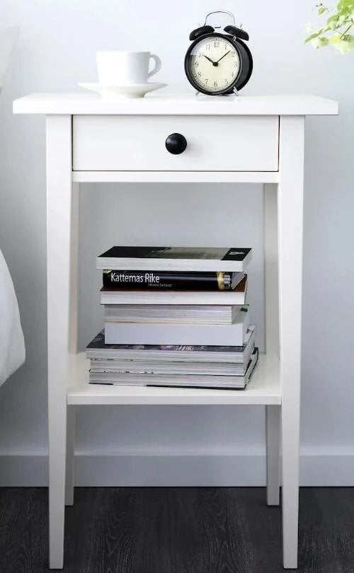 Ikea hemnes nachtkastje, Ophalen, Overige materialen, Minder dan 45 cm, Zo goed als nieuw