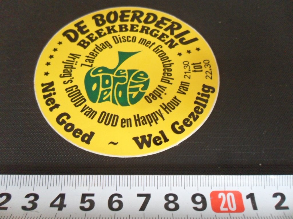 sticker beekbergen DE BOERDERIJ disco met grootbeeld video, Verzamelen, Ophalen of Verzenden, Zo goed als nieuw