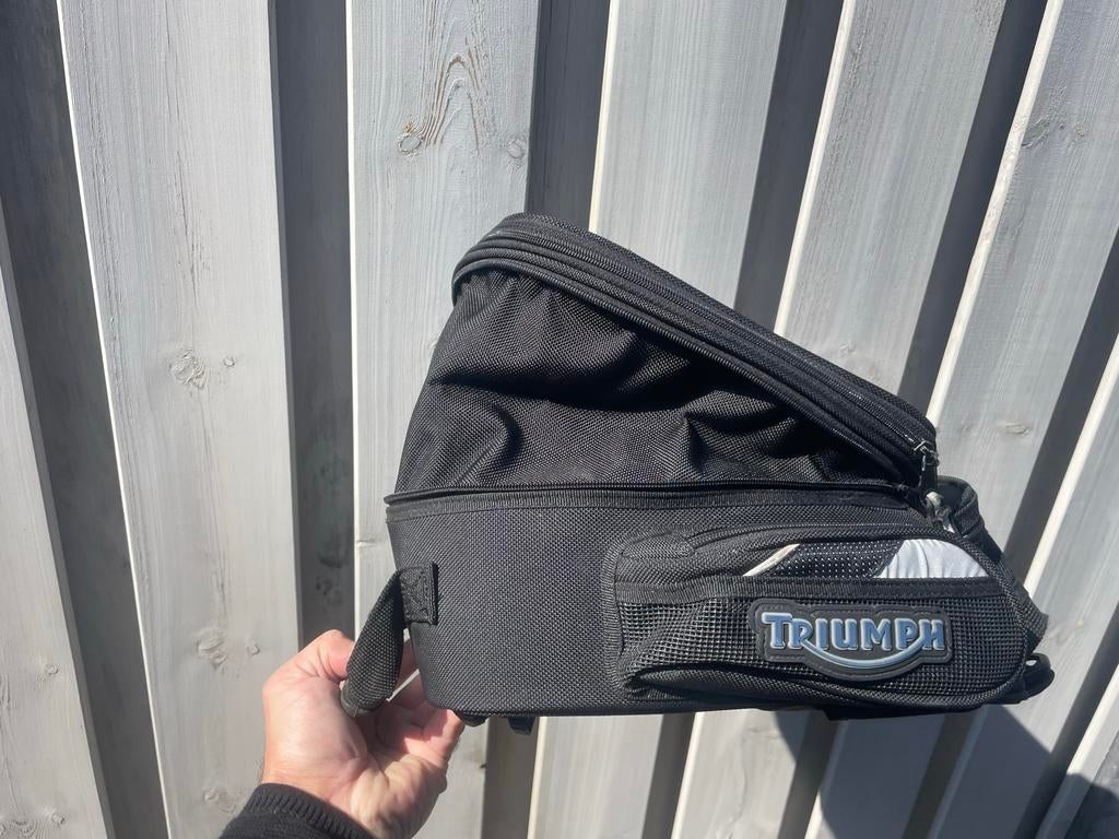 Triumph tanktas - Handige opbergruimte voor motor, Motoren, Ophalen of Verzenden, Gebruikt