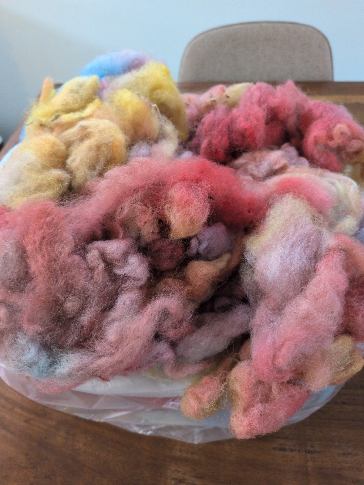 Geverfde wol voor prik / droogvilten - Diverse kleuren, Textiel, Nieuw, Meerkleurig, Ophalen of Verzenden