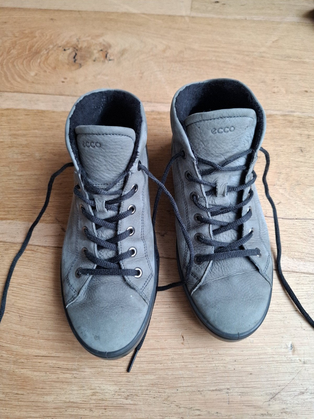 ECCO sneakers maat 39 - Zo goed als nieuw, Kleding | Dames, ECCO, Ophalen of Verzenden, Grijs, Sneakers of Gympen