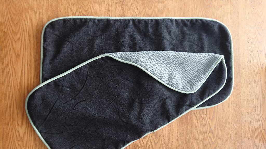 2x Kussenhoes IKEA kussen 30x58cm - zwart grijs mintgroen, Ophalen of Verzenden, Gebruikt, Zwart, Rechthoekig
