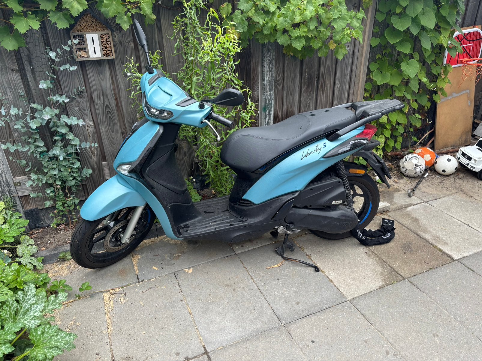 Blauwe piaggio liberty s, Fietsen en Brommers, Ophalen, Zo goed als nieuw, Benzine, Overige modellen