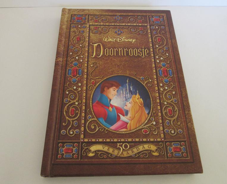 Walt Disney Doornroosje 50ste verjaardag boekje, Verzenden, Sneeuwwitje of Doornroosje, Zo goed als nieuw, Overige typen