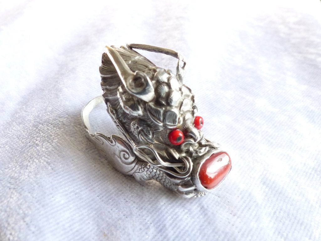 Mooie Handgemaakte Zilveren Ring met Koraal - Draak, Verzenden, Zilver, Ring, Met edelsteen