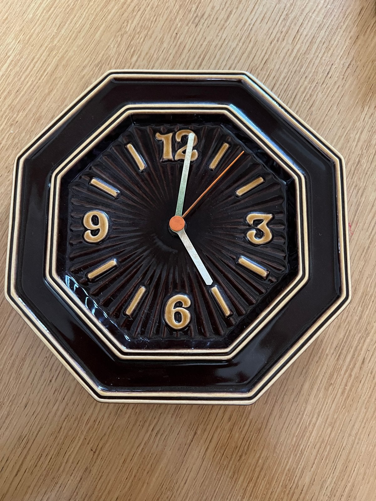 Vintage Kienzle Quartz wandklok - Donkerbruin, werkt goed, Antiek en Kunst, Ophalen of Verzenden