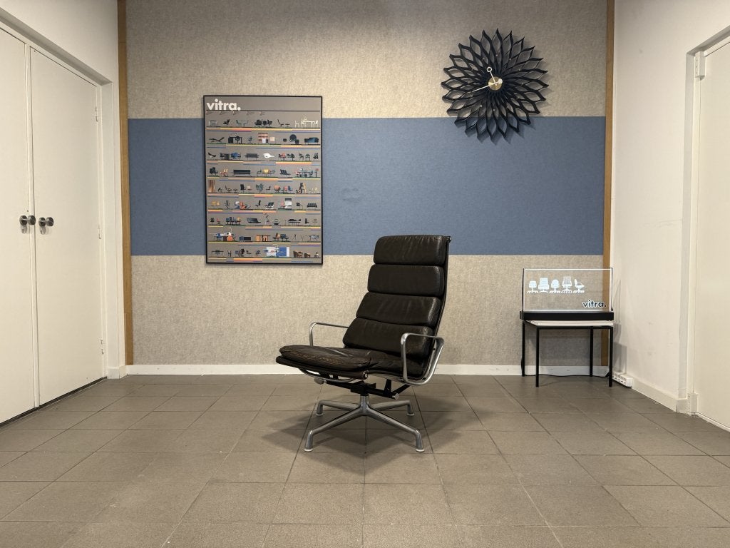 Herman Miller | Eames | EA 222 | Bruin -  Aluminium | 1x, Gebruikt, 100 tot 125 cm, Herman Miller, Ophalen of Verzenden