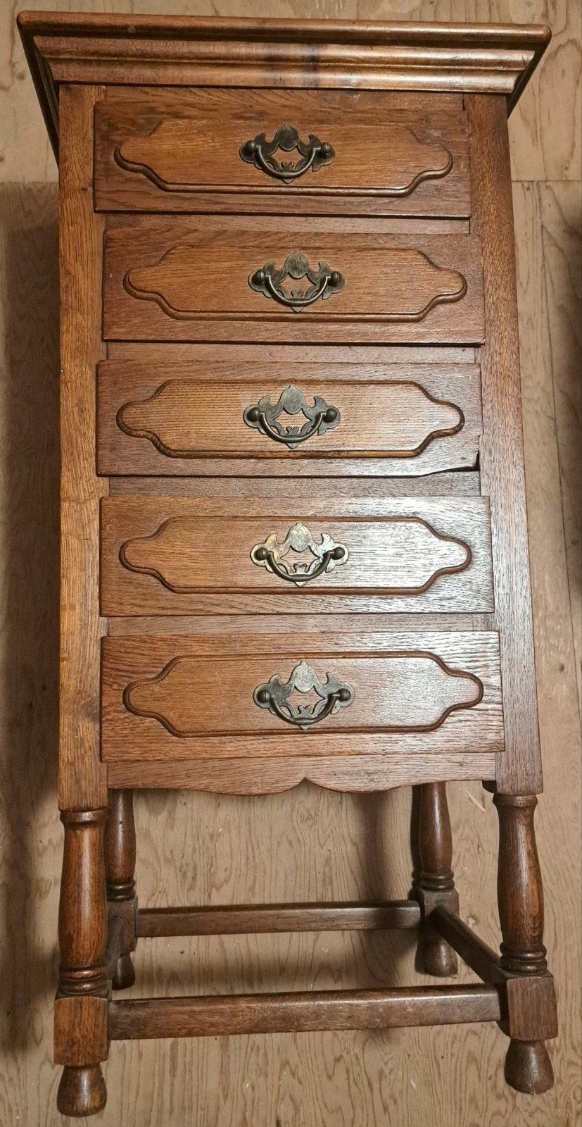 Vintage houten ladekastje met 5 laden - hoekje afgebroken, Ophalen, Minder dan 50 cm, Gebruikt, 5 laden of meer