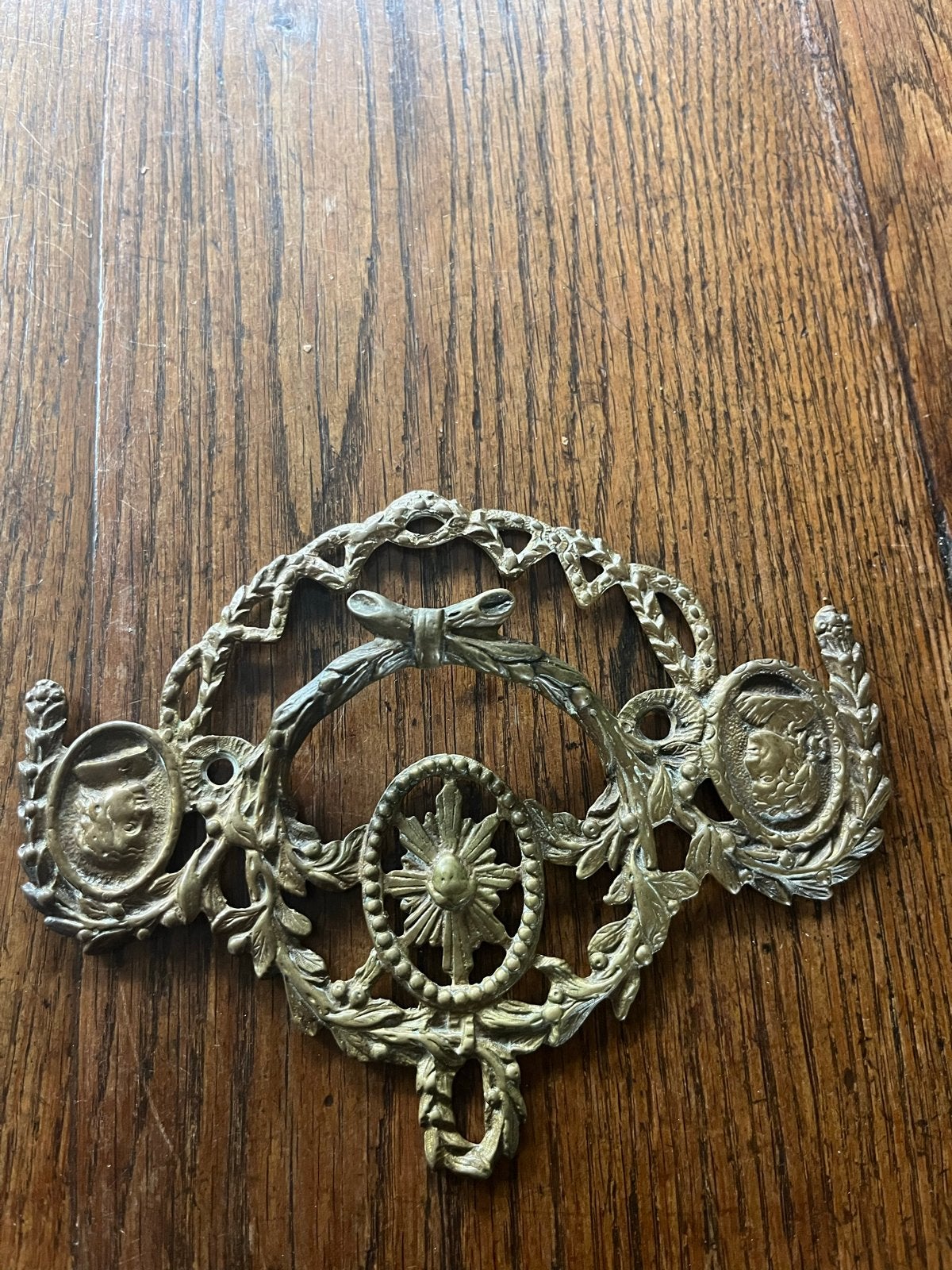3 Antieke koperen handgrepen van kabinet - 10 cm, Antiek en Kunst, Antiek | Overige Antiek, Ophalen