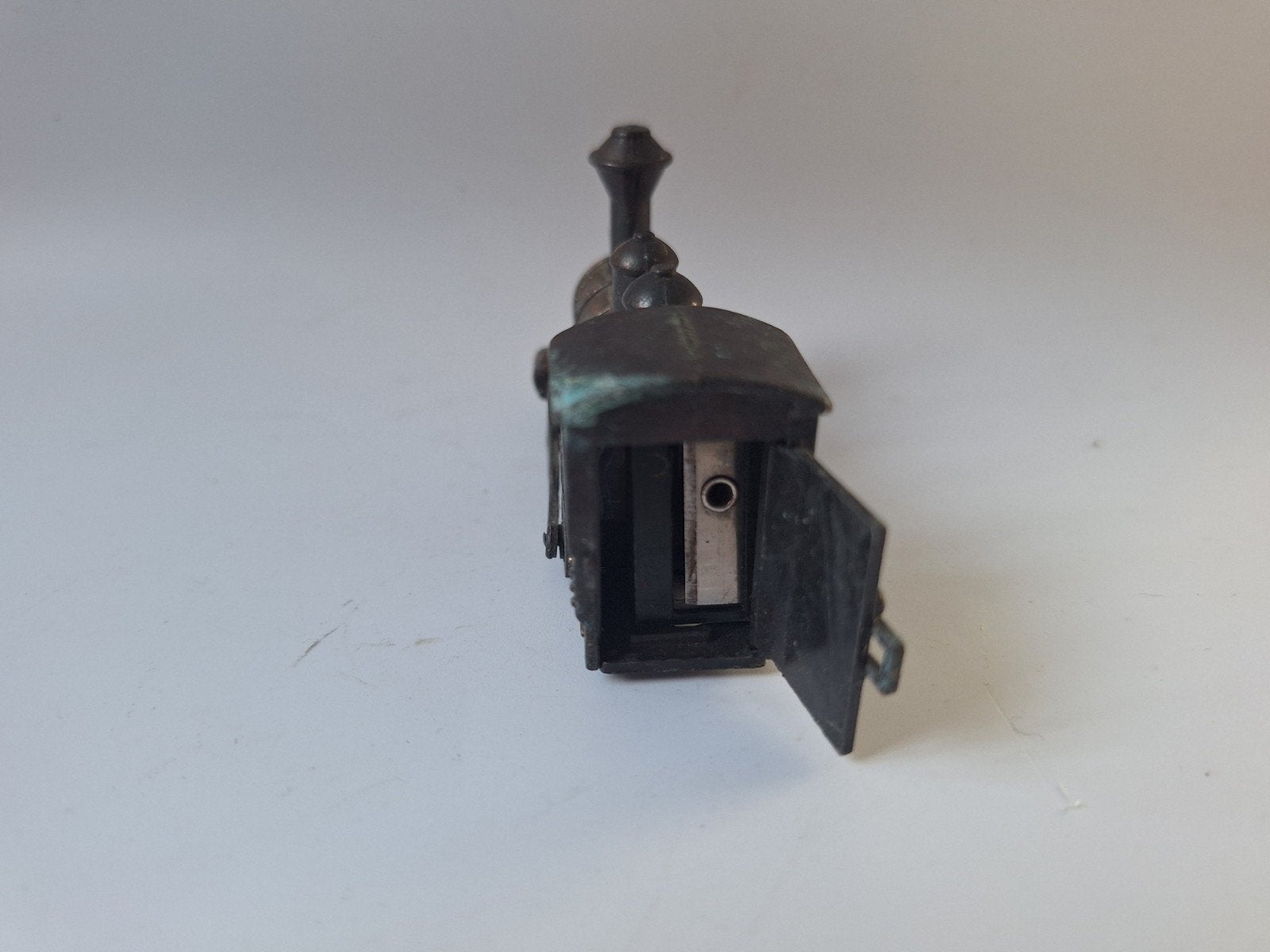 Leuke metalen puntenslijpen in de vorm stoomlocomotief, Ophalen of Verzenden, Zo goed als nieuw, Overige typen