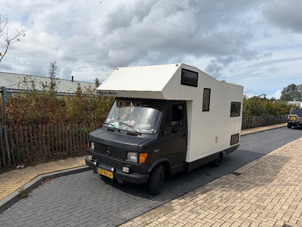 Mercedes 207d Oldtimer Camper wegenbelastingvrij, Caravans en Kamperen, Alkoof, Tot en met 3, Particulier, 5 tot 6 meter