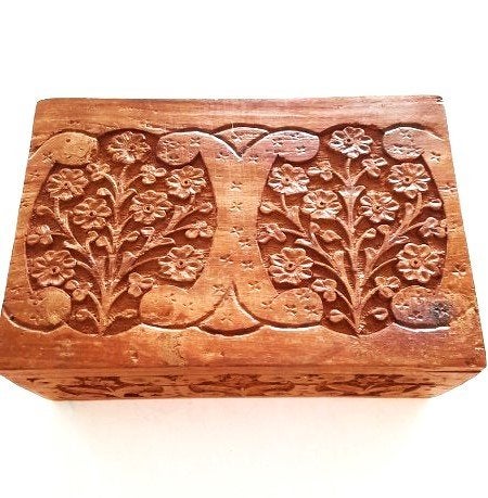 Handgesneden houten kistje uit India, vintage Sieradendoosje, Antiek en Kunst, Ophalen