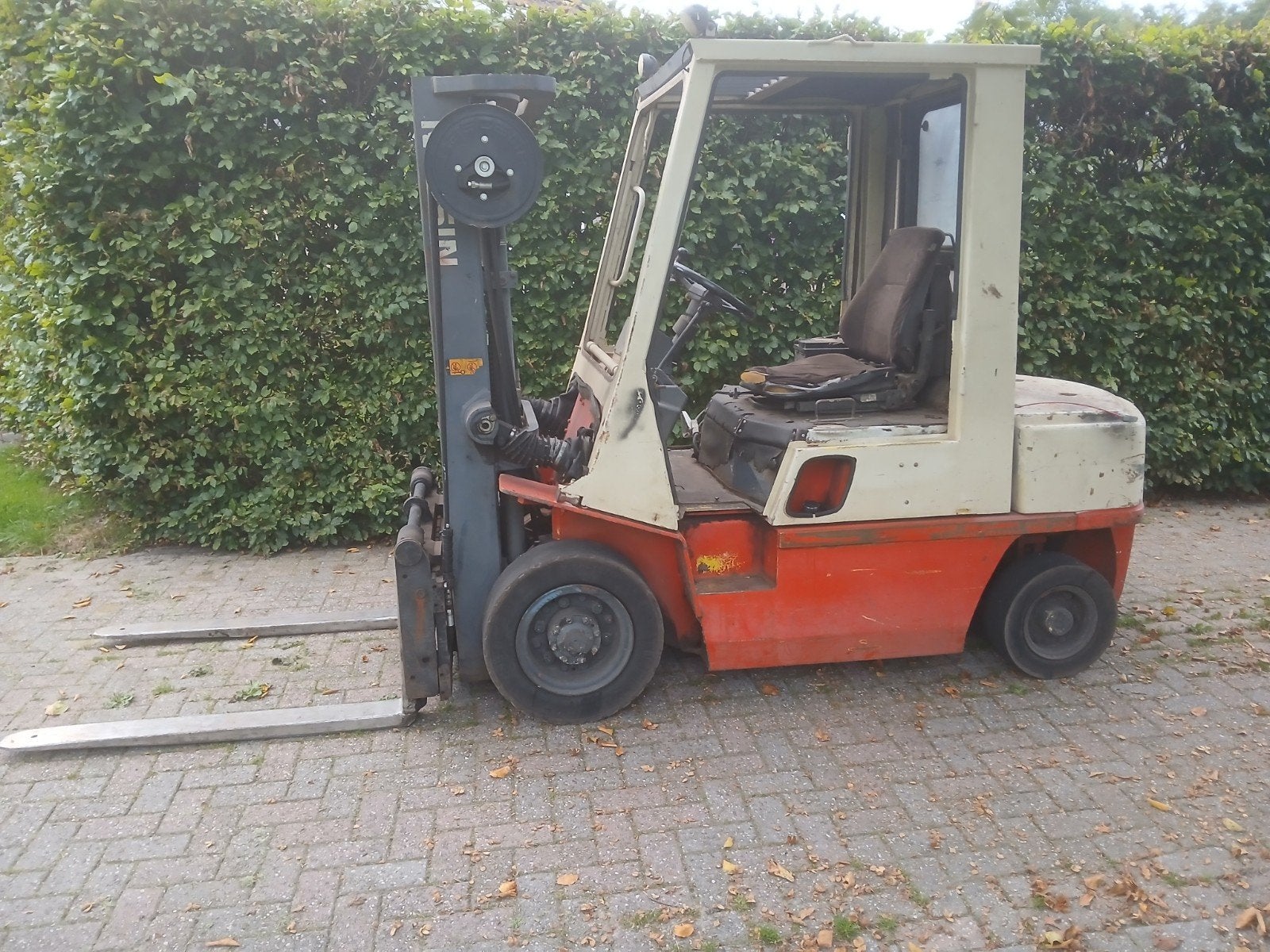 Nissan 25 diesel heftruck, Voor, Nieuw, Ophalen of Verzenden, Spatbord