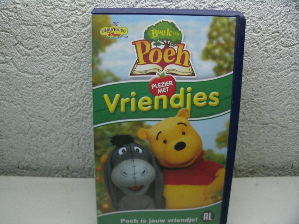 vhs 42a poeh plezier met vrienden, Cd's en Dvd's, VHS | Kinderen en Jeugd, Alle leeftijden, Ophalen of Verzenden, Zo goed als nieuw