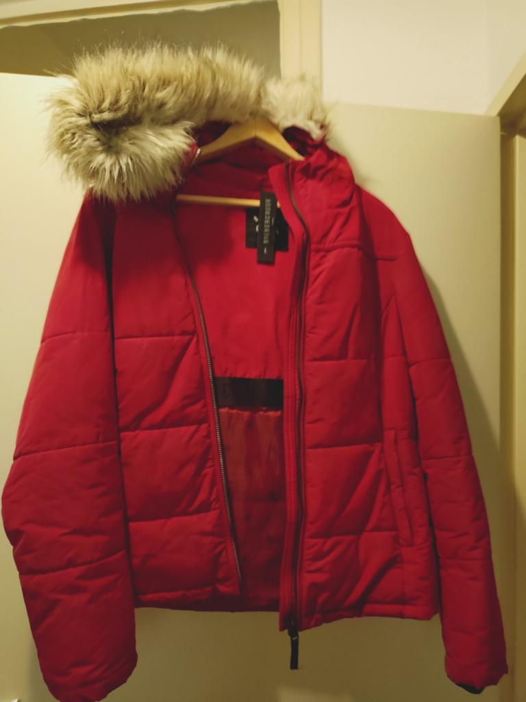 Silvercreek Winterjas Rood met Bontkraag Maat L, Maat 42/44 (L), Ophalen of Verzenden, Zo goed als nieuw, Rood