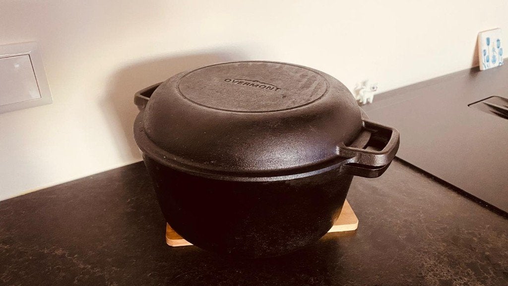 Overmont Gietijzeren Braadpan met Deksel - Zo goed als nieuw, Ophalen, Geschikt voor inductie, Zo goed als nieuw, Overige merken