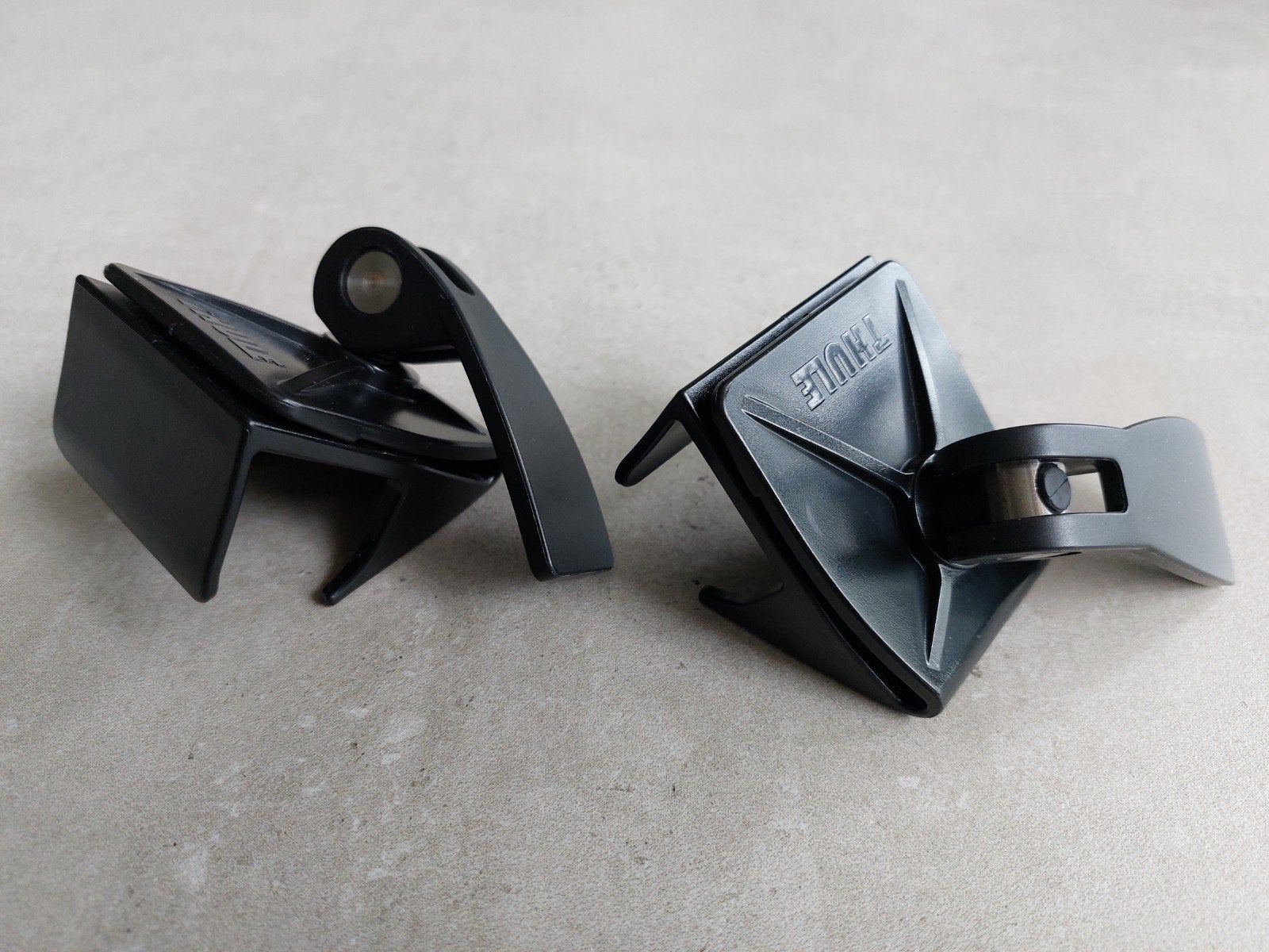 Thule fabric clamps, 2st, Ophalen of Verzenden, Zo goed als nieuw