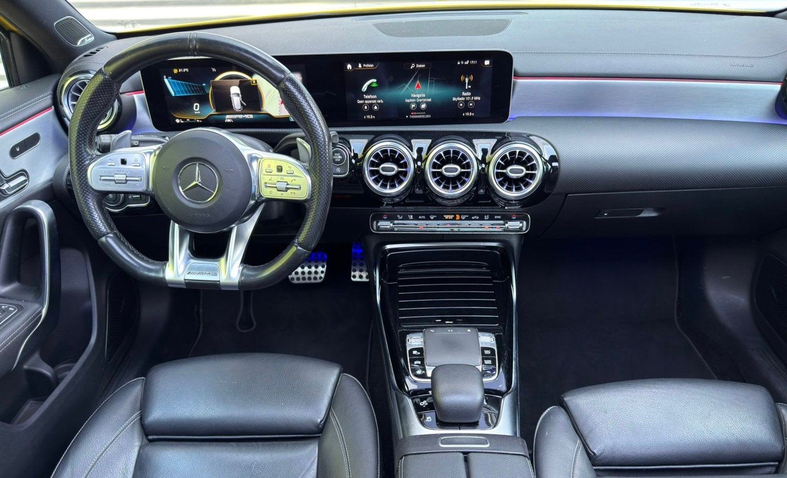 ‼️MERCEDES A35 AMG EDITION 1 4MATIC 306PK AMG SPEEDSHIFT‼️, Automaat, 4 cilinders, 2000 kg, Geel