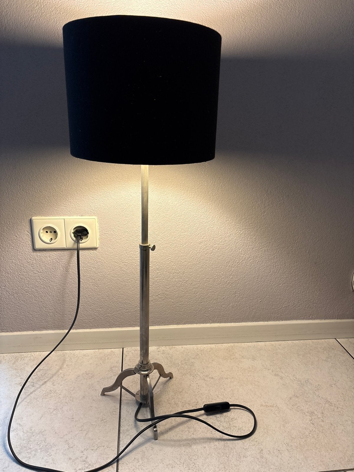 Verstelbare staande lamp met zwarte kap, Ophalen, Gebruikt, Metaal, E27 (groot)