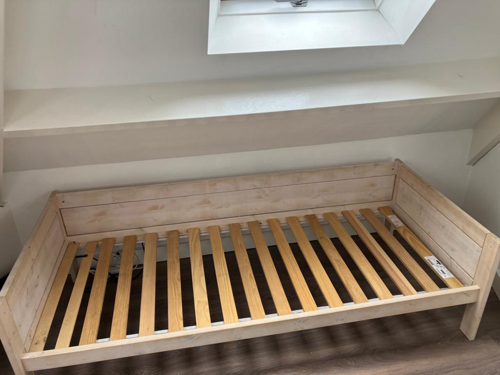 Lifetime bed 90x200 whitewash, Huis en Inrichting, Slaapkamer | Bedden, Ophalen, Gebruikt, 90 cm, Eenpersoons