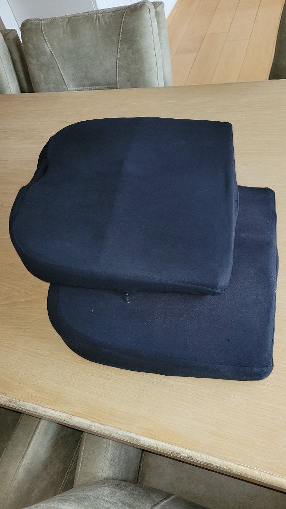 Orthopedisch zitkussen 2x met hoes, Ophalen of Verzenden, Gebruikt, Overige typen