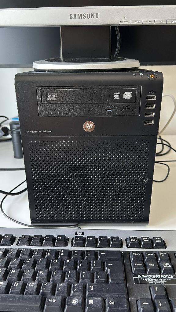HP Proliant MS N54L AMD Turion II + 2x 2TB WD HDD, Ophalen, Gebruikt, 2 tot 3 Ghz, 4 TB