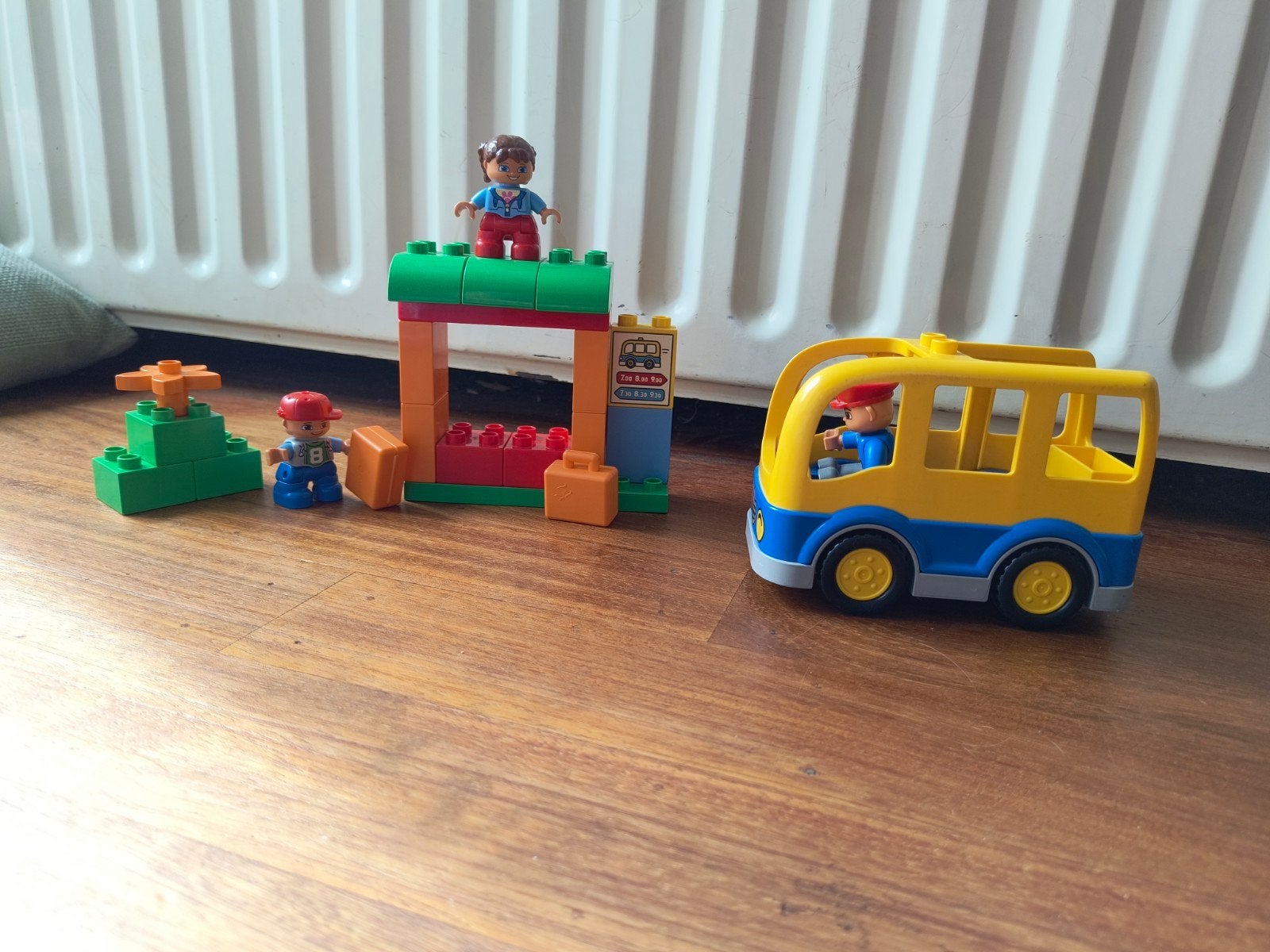 Lego Duplo 10528 Schoolbus - (stoplicht ontbreekt), Ophalen of Verzenden, Zo goed als nieuw, Duplo