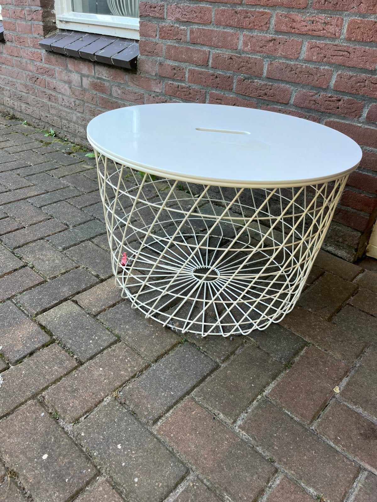 Ikea KVISTBRO opbergtafel, 61 cm, wit, Minder dan 45 cm, Gebruikt, Rond, 55 tot 75 cm