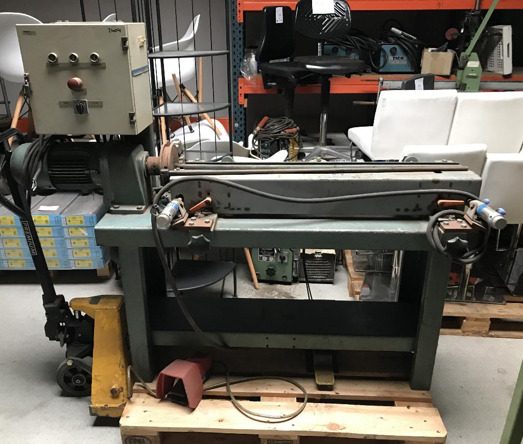 Elektrische kraalmachine met pneumatische klemming, 400 volt, Doe-het-zelf en Verbouw, Ophalen, Gebruikt