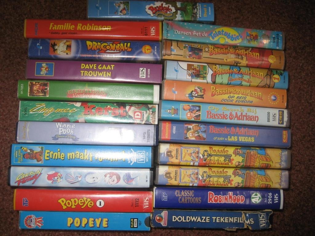nog 14 kinder videobanden/ tekenfilms, liedjes, voorlees, Cd's en Dvd's, VHS | Kinderen en Jeugd, Alle leeftijden, Kinderprogramma's en -films