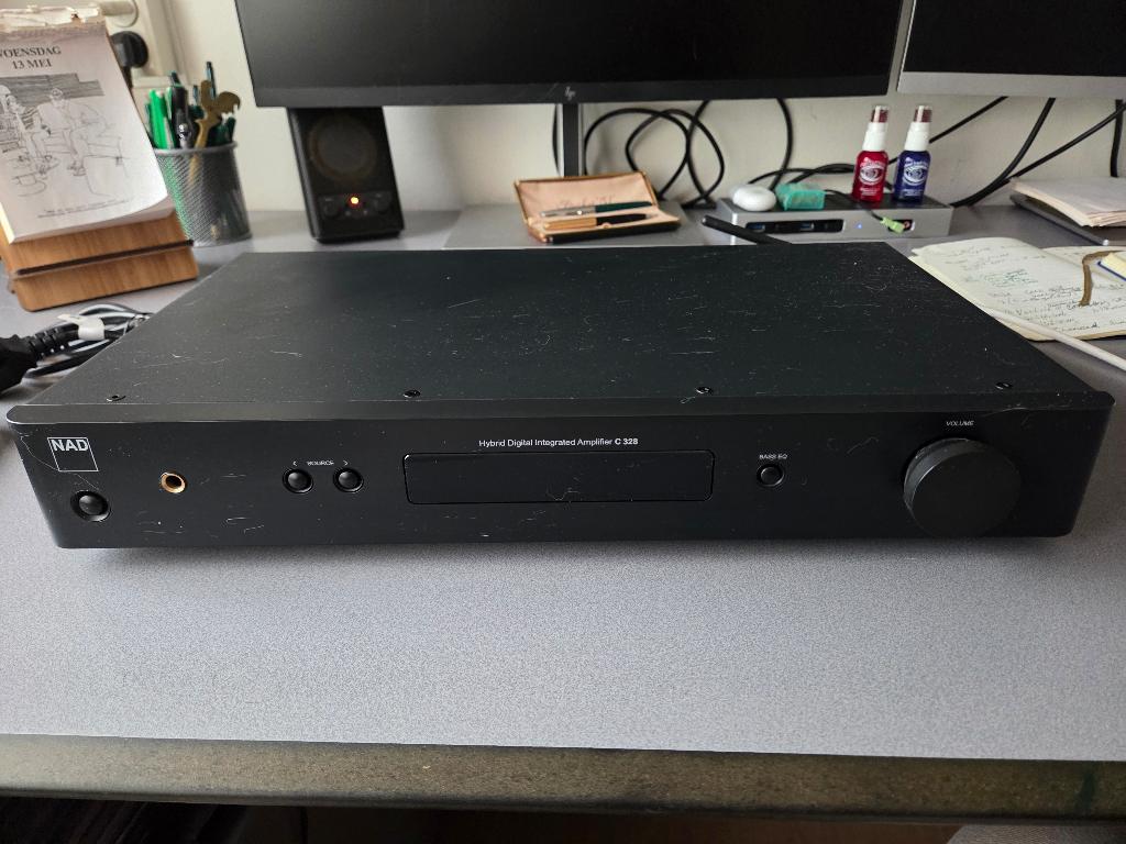 NAD versterker C 328 met goede afstandsbediening, Zo goed als nieuw, 60 tot 120 watt, Stereo, Ophalen