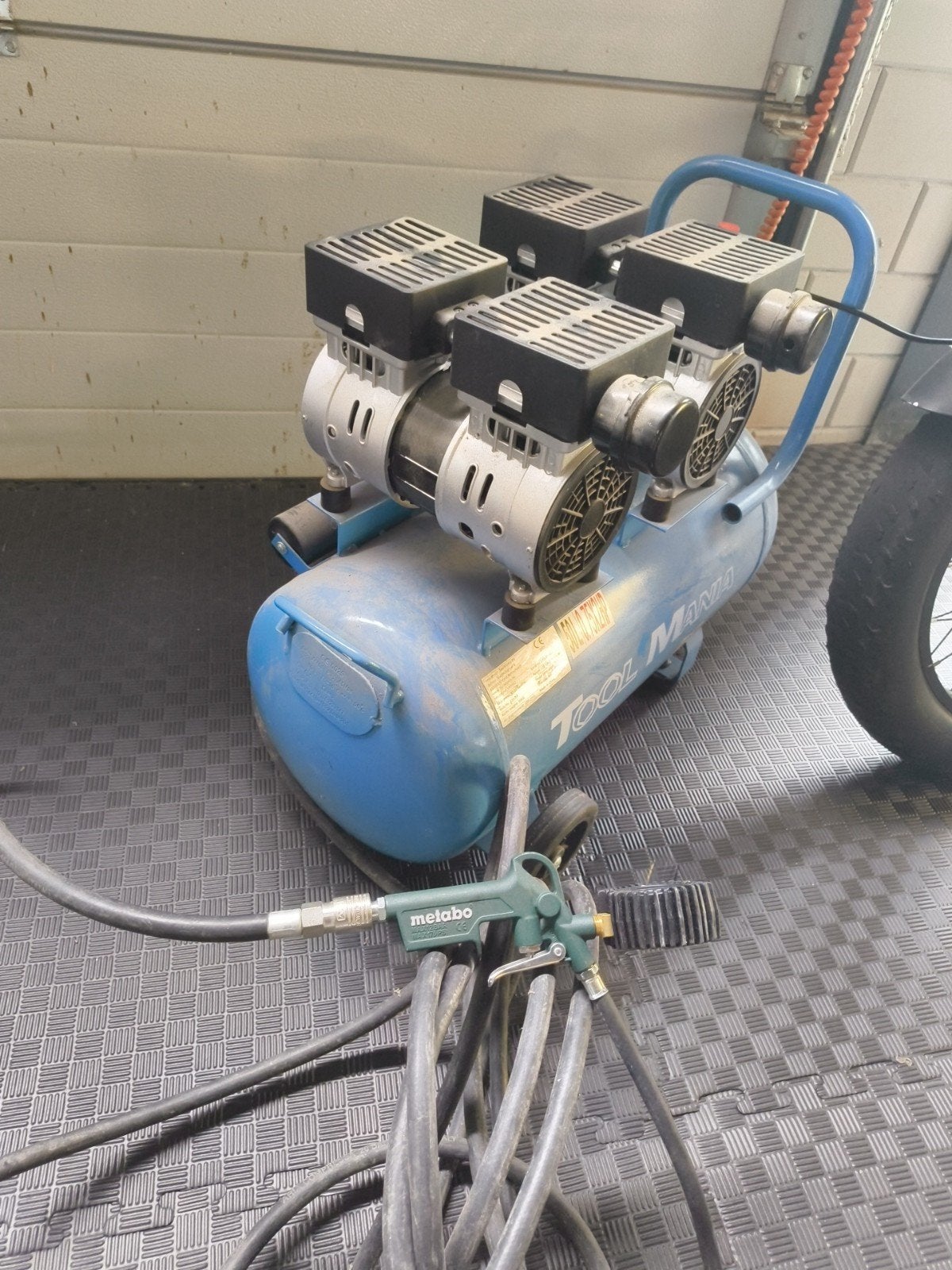 Tool Mania Compressor met Metabo blaaspistool, Ophalen of Verzenden
