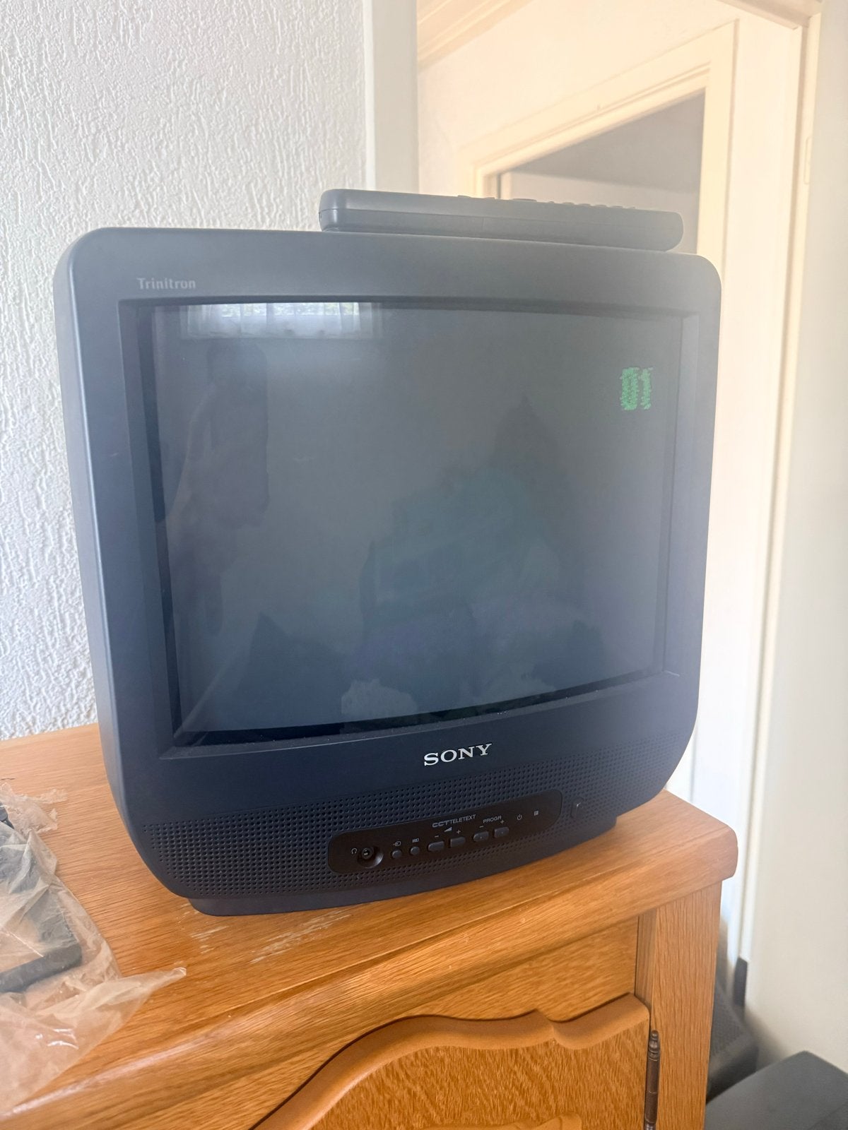 Sony Trinitron CRT TV met afstandsbediening, Ophalen, Gebruikt, 50 Hz, HD Ready (720p)