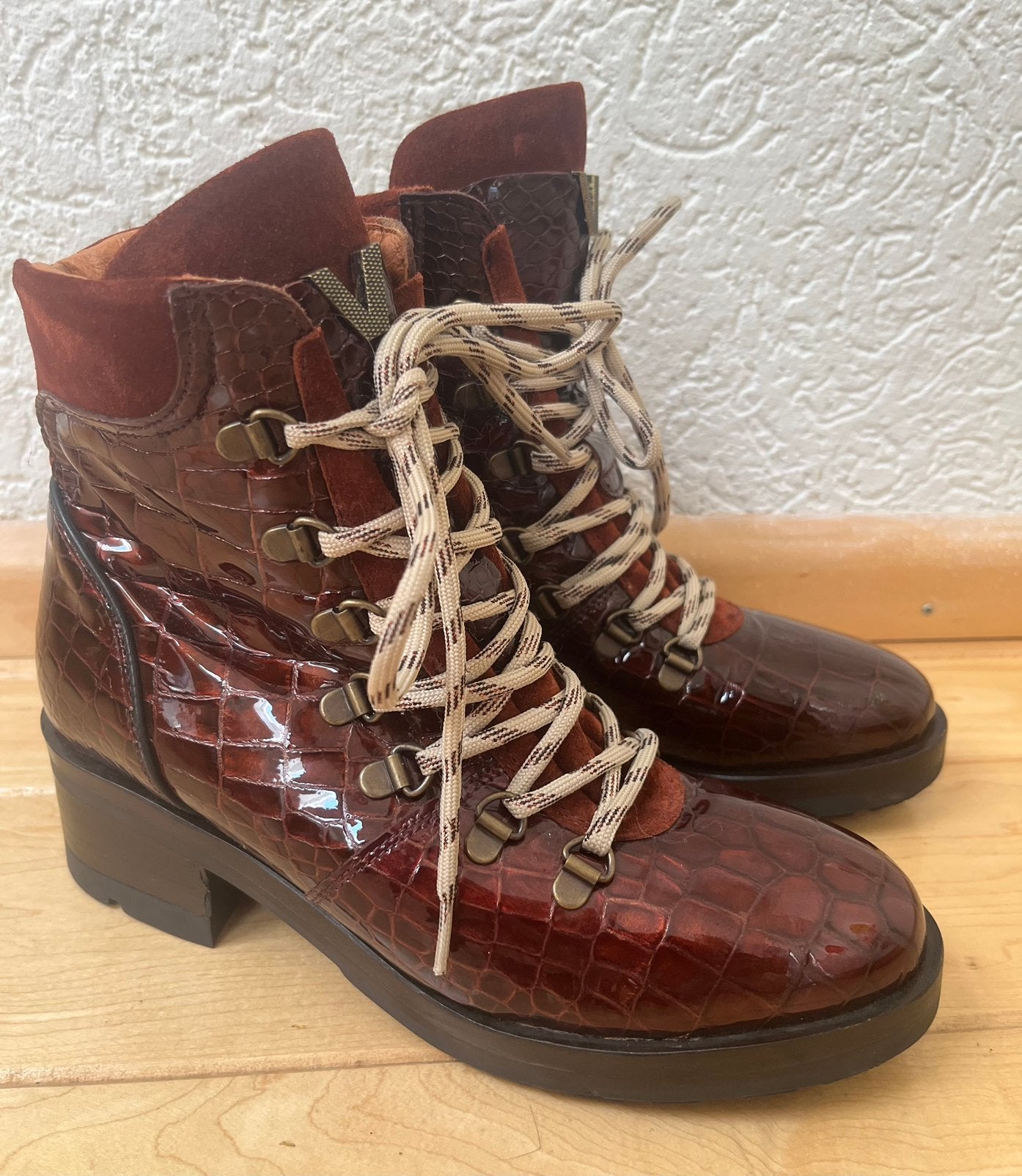 Via Vai enkel boots maat 37 laarzen roodbruin lak en croco, Via Vai, Bruin, Verzenden, Lage of Enkellaarzen
