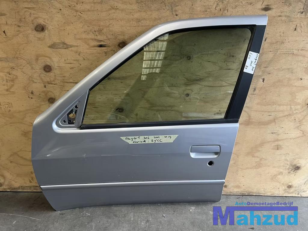 PEUGEOT 306 ZILVER EYCC links voor deur 1993-2000, Taurusavenue 1
2132 LS  Hoofddorp, NL, Gebruikt, Contact.group@renault.com
